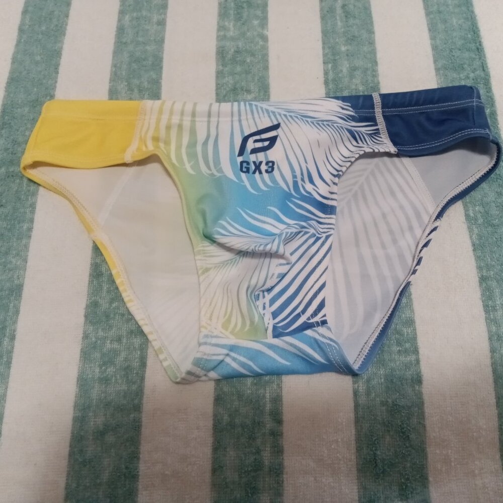 NIB UNIQUE ASIAN GOTTZU "GX3" SWIM BRIEF, TROPICAL LEAVES, ASIAN SIZE "L"